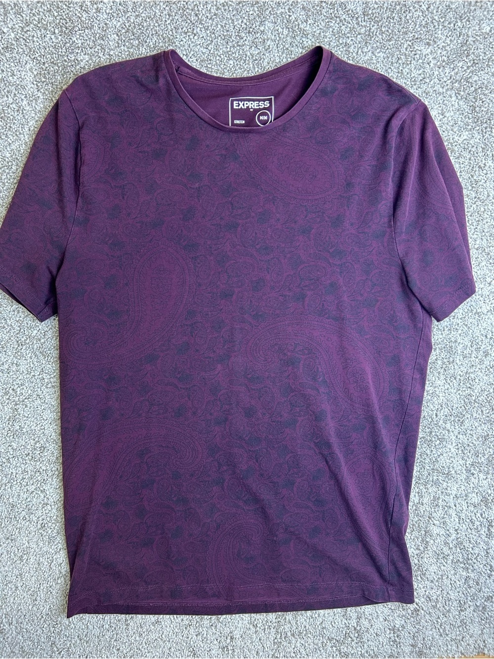 Express Men's Deep Purple Paisley Short Sleeve Crew Neck Tee
